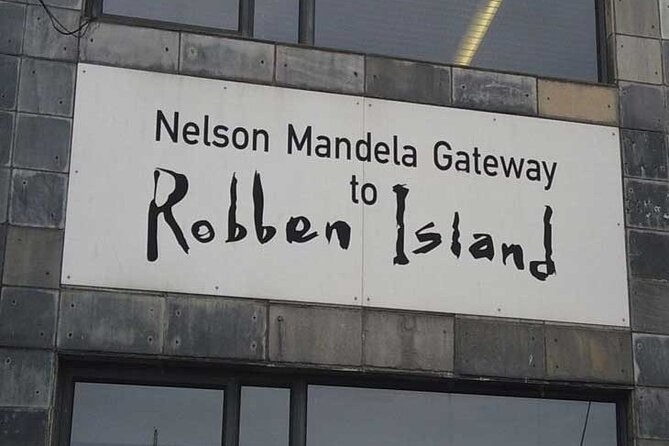 Robben Island Experience: Pre-Booked Ticket & Return Transfers - Robben Island in 3 to 4 hours: why this half-day format works