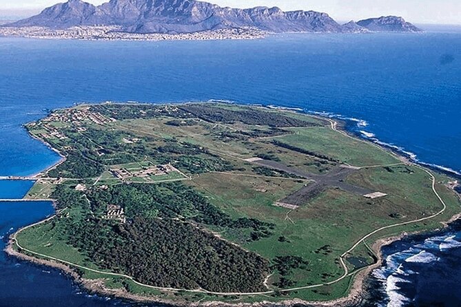 Robben Island Experience: Pre-Booked Ticket & Return Transfers - Nelson Mandela’s cell and the walk to freedom: what makes it hit