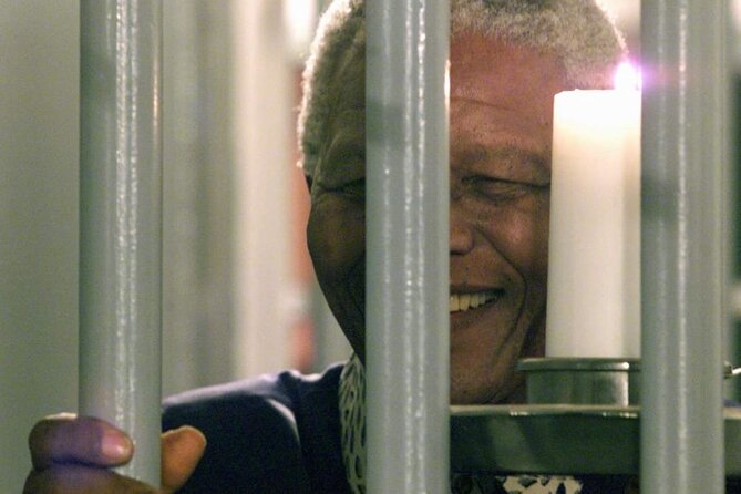 Robben Island, Kirstenbosch wine tasting Tour - Robben Island Museum and the Long March to Freedom