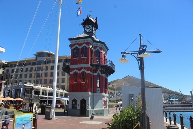 Robben Island Museum Plus Table Mountain National Park & Bo-kaap All Tickets F/d - Table Mountain: rotating cable car to 360 views and fynbos trails