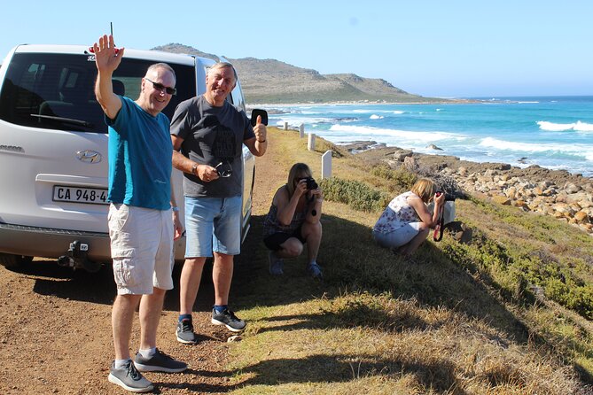 Robben Island Museum Plus Table Mountain National Park & Bo-kaap All Tickets F/d - Photos, animals, and viewpoint habits that make the day better