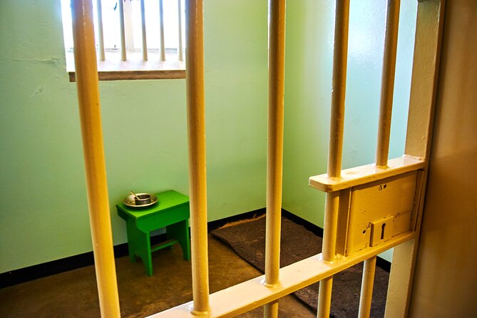 Robben Island, Table Mountain and Cape Town City Private Day Tour - Robben Island, Table Mountain, and Cape Town’s big loop