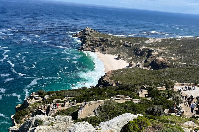 Scheduled Guided Tour to Table Mountain and Cape of Good Hope - Starting in Bo-Kaap, then shifting to big views