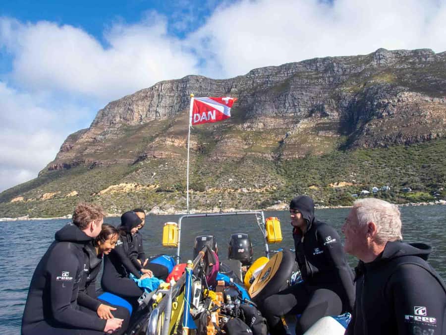 Scuba Dive in Cape Town: 2 Dives for certified divers - Group size and guide attention, why it matters underwater
