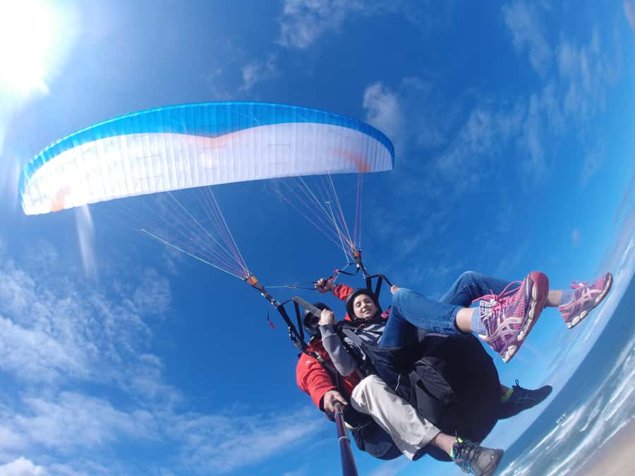 Sedgefield: Standard Tandem Paragliding Flight - Meeting Your Pilot and Getting Ready for Takeoff