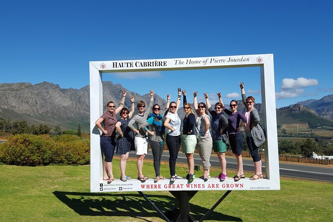 Small Group Daily Wine Tour - L’Avenir Country Lodge: cheese and wine pairing with bubbles
