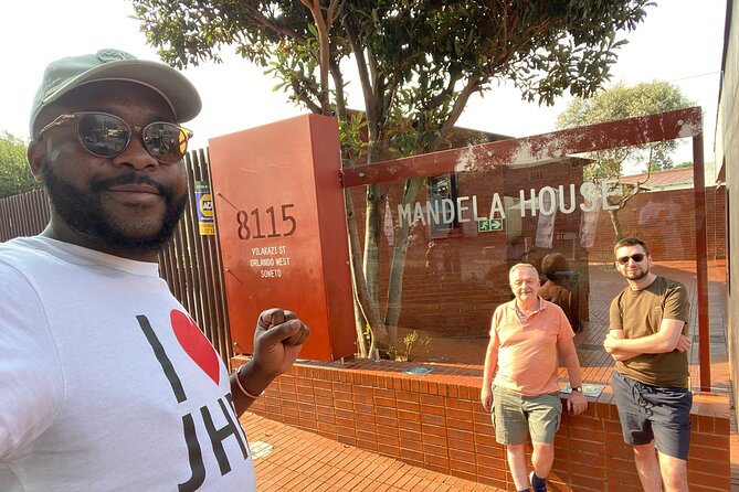 Soweto & Apartheid Museum Combo Tour - Stop-by-stop: the story at the Apartheid Museum