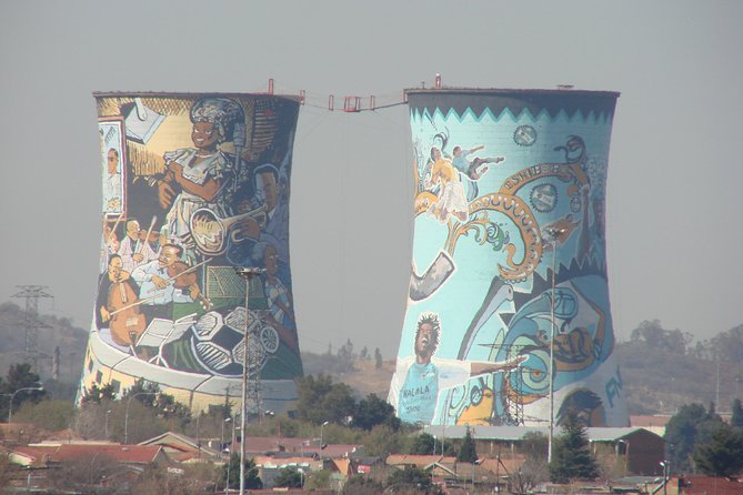 Soweto & Johannesburg And Apartheid Museum Private - Constitution Hill Human Rights Precinct: former prison, major names