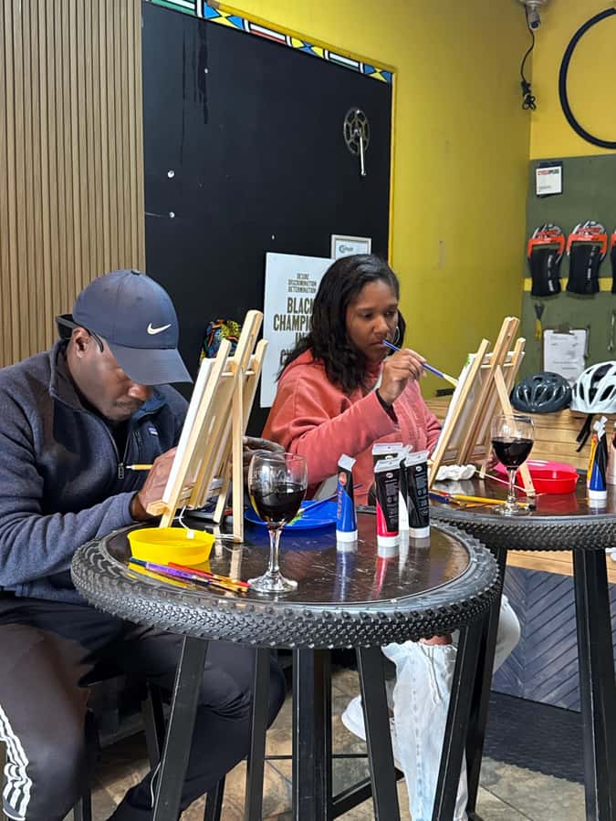 Soweto: Sip & Paint Walking Tour & Take Home a Canvas - Arts and crafts market time, African inspired shopping with a mission