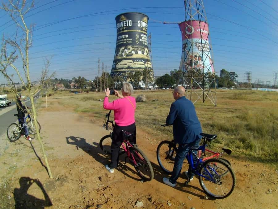 Soweto Tour; Mandela House; Vilakazi Street; Market Culture - Key Points Worth Getting Excited About