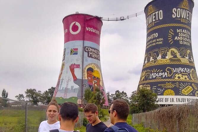 Soweto walking tour with a taxi ride - Lunch in Soweto: why included food changes the whole tour