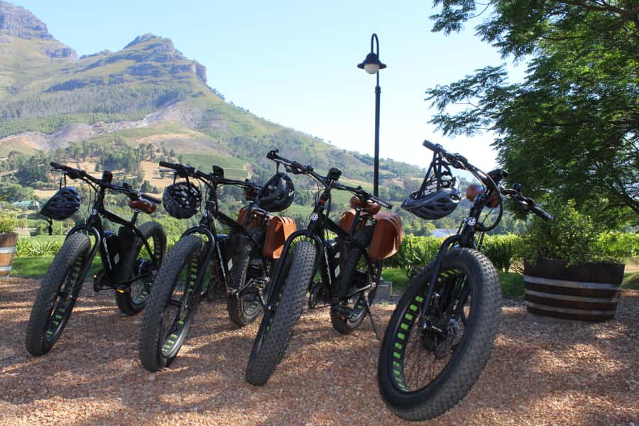 Stellenbosch: Countryside Banhoek valley E-Bike Wine Tour - The ride through the Cape Winelands with Drakenstein Mountain views