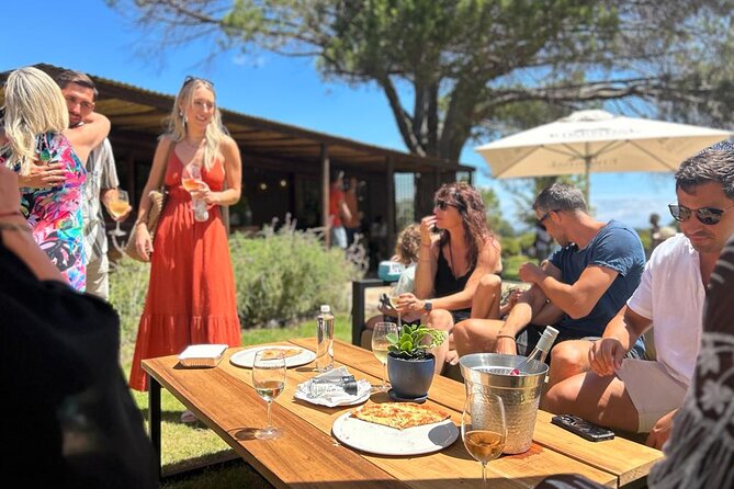 Stellenbosch Wine Tractor hop-on-hop off wine tasting tour - Your stop-by-stop plan across the Golden Triangle