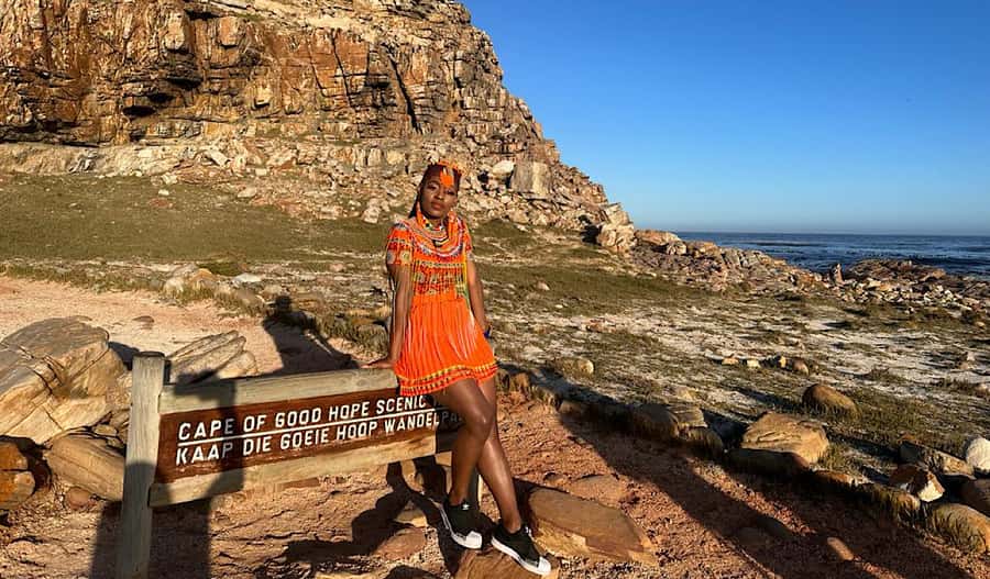 Table Mountain, Boulder's Penguins & Cape Point Private Tour - New Cape Point Lighthouse: hike vs funicular and how to choose