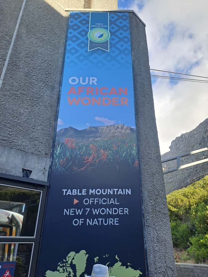 Table Mountain Cable Car Ticket with Transfer - The human touch: what the guides add to the experience