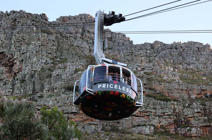 Table Mountain & Constantia Wine Estate Private Combo Tour - Bo-Kaap photo stops and the coastal viewpoints that set your bearings