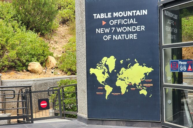 Table Mountain, Penguins and Cape Point Sharing GroupTour - Chapmans Peak Drive: Where the View Takes Over the Day
