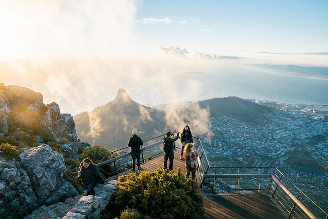 Table Mountain Summit Walk for the Whole Family - PRIVATE - Pickup and meeting point: keep your timing simple