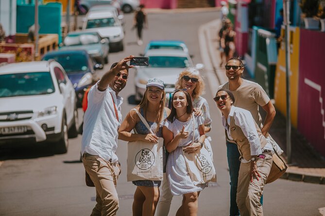 Taste of Cape Town - food and city tour - Small group cap means you actually get the details
