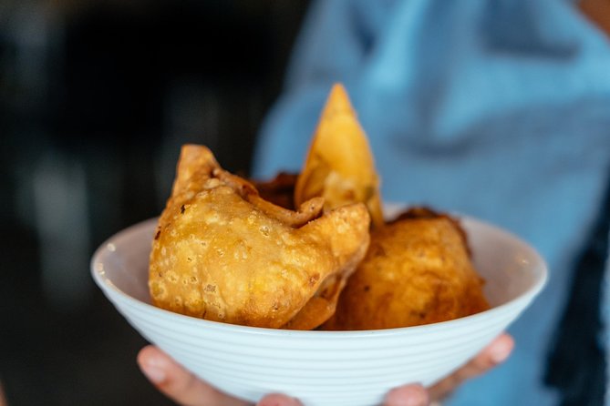 The 10 Tastings of Cape Town With Locals: Private Food Walking Tour - Guide quality makes or breaks this kind of tour