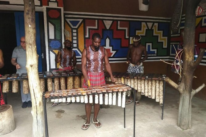Traditional Tribal Village Tour - Lunch at Lesedi, and how to get the most from the buffet