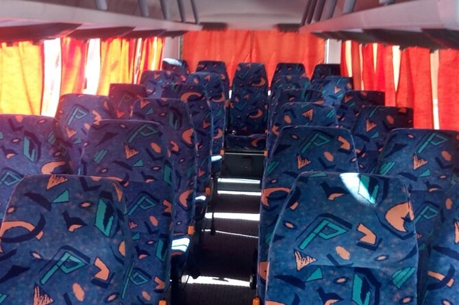 Vehicle Hire Full Day 10Hour Chauffeur Drive Cape Town to 15 PAX - How a day like this can shape around Table Mountain and shopping