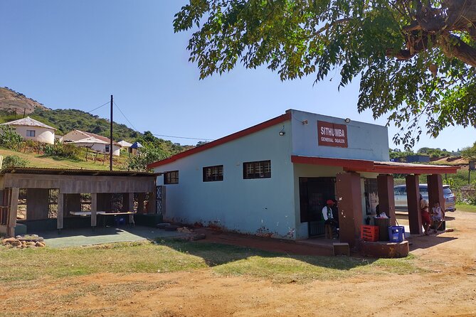 Zulu Cultural Experience - Tour to the village of iSithumba and PheZulu - Lunch in the Valley of 1000 Hills: plan smart, not fancy