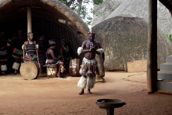 Zulu Cultural Experience - Tour to the village of iSithumba and PheZulu - iSisangoma, the chief’s household, and the everyday village rhythm